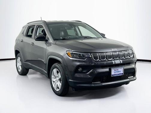 Granite Crystal Metallic Clearcoat 2022 Jeep Compass Latitude