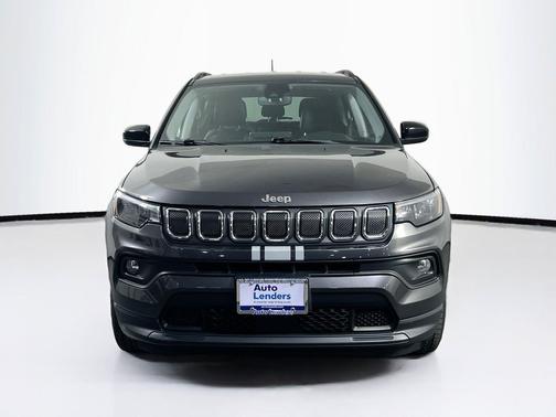 Granite Crystal Metallic Clearcoat 2022 Jeep Compass Latitude
