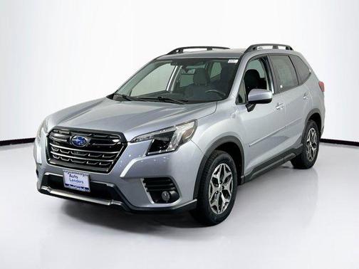 Ice Silver Metallic 2023 Subaru Forester Premium