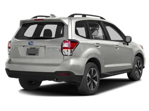 Crystal White Pearl 2018 Subaru Forester 2.5i Premium