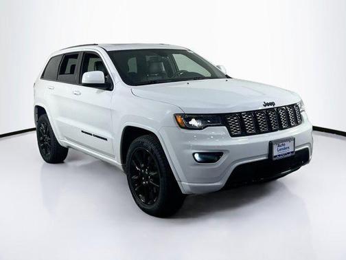 2022 Jeep Grand Cherokee Laredo