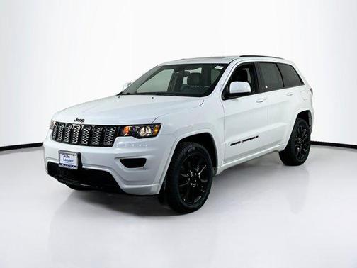 2022 Jeep Grand Cherokee Laredo