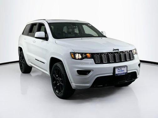 2022 Jeep Grand Cherokee Laredo
