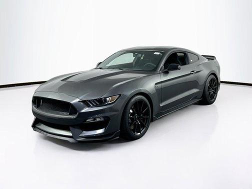 2017 Ford Shelby GT350 Base