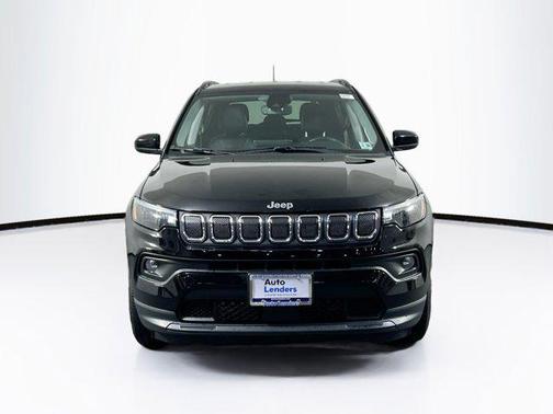 Diamond Black Crystal Pearlcoat 2022 Jeep Compass Latitude Lux