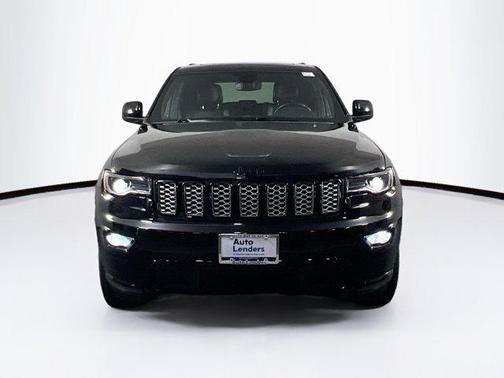 2022 Jeep Grand Cherokee Laredo