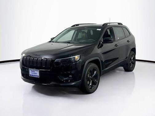 Diamond Black Crystal Pearlcoat 2023 Jeep Cherokee Altitude
