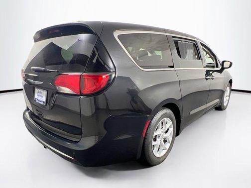 2018 Chrysler Pacifica Touring Plus