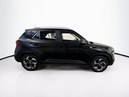 Onyx Black 2023 Hyundai VENUE SEL
