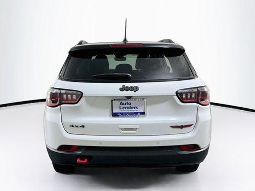 Bright White Clearcoat 2023 Jeep Compass Trailhawk