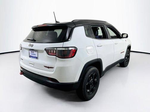 Bright White Clearcoat 2023 Jeep Compass Trailhawk