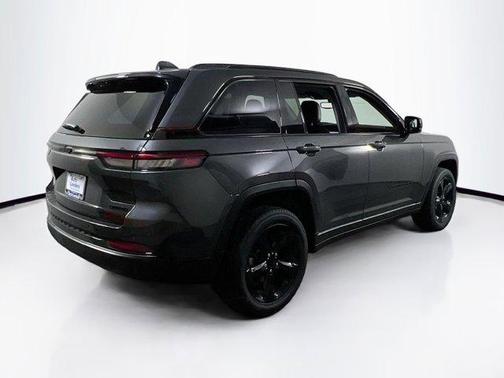 2023 Jeep Grand Cherokee Limited X