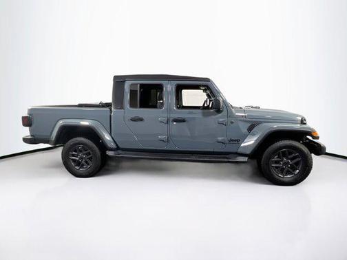 2024 Jeep Gladiator Sport S