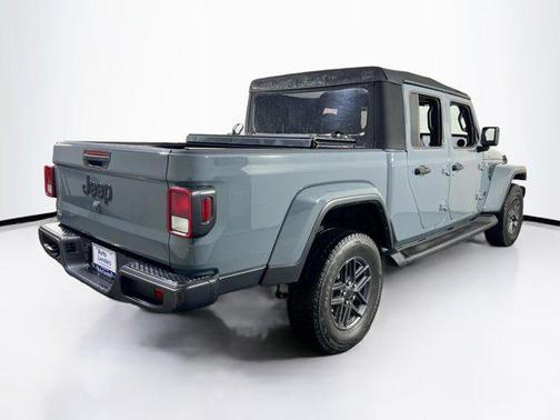 2024 Jeep Gladiator Sport S