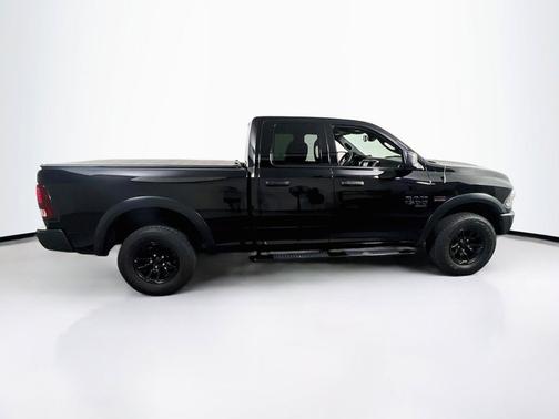 Diamond Black Crystal Pearlcoat 2023 RAM 1500 Classic Warlock Quad Cab 4x4 6'4' Box
