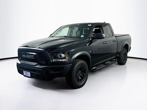 Diamond Black Crystal Pearlcoat 2023 RAM 1500 Classic Warlock Quad Cab 4x4 6'4' Box