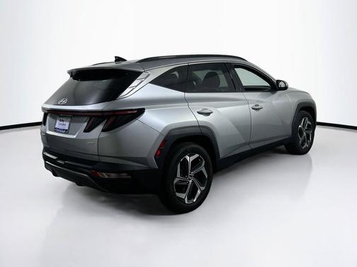 Shimmering Silver 2023 Hyundai TUCSON Limited