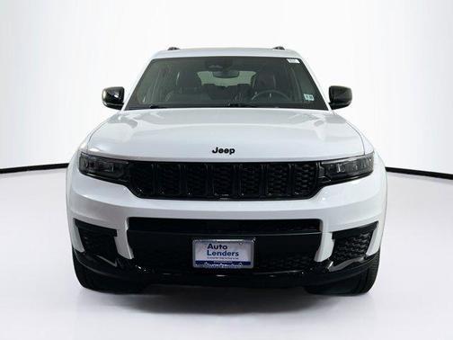 Bright White Clearcoat 2023 Jeep Grand Cherokee L Altitude