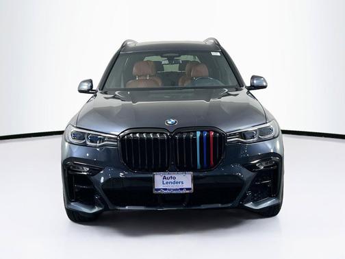 Arctic Grey Metallic 2021 BMW X7 M50i