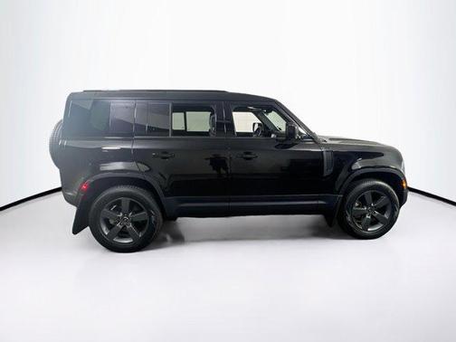 2025 Land Rover Defender 110 P300