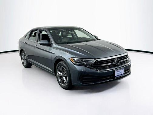 Platinum Gray Metallic 2023 Volkswagen Jetta 1.5T SE