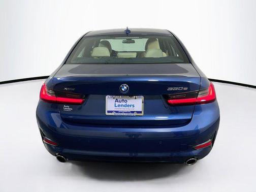 2022 BMW 330e Base