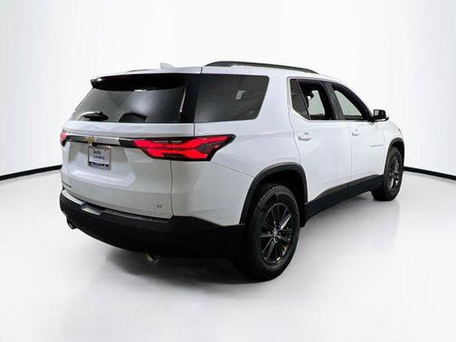 2022 Chevrolet Traverse LT Leather