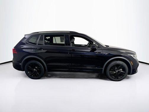 2023 Volkswagen Tiguan 2.0T SE R-Line Black 4MOTION