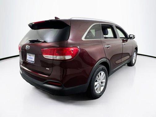 2018 Kia Sorento LX