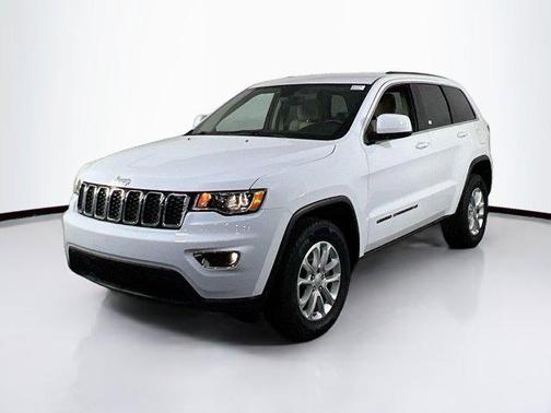 2022 Jeep Grand Cherokee Laredo