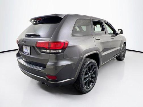 2021 Jeep Grand Cherokee Laredo