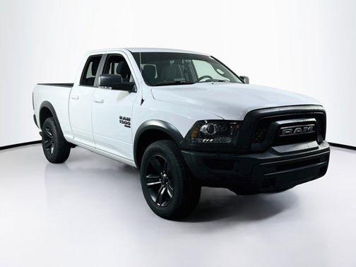 Bright White Clearcoat 2022 RAM 1500 Classic Warlock Quad Cab 4x4 6'4' Box