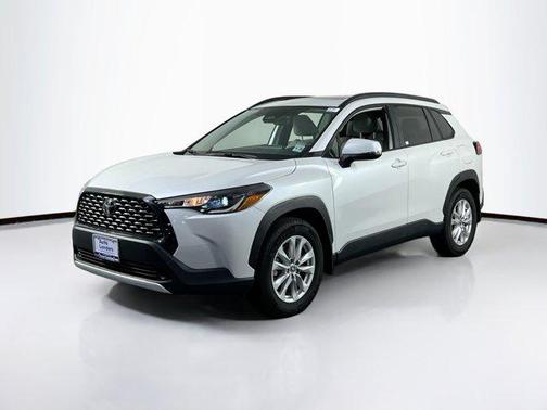 2023 Toyota Corolla Cross LE