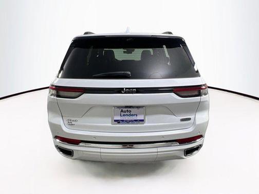 2022 Jeep Grand Cherokee Overland