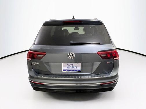 Platinum Gray Metallic 2019 Volkswagen Tiguan 2.0T SEL R-Line 4MOTION