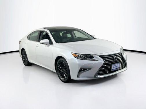 Eminent White Pearl 2018 Lexus ES 350 Base