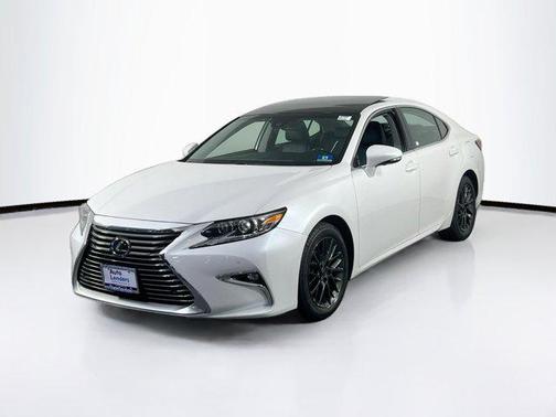 Eminent White Pearl 2018 Lexus ES 350 Base