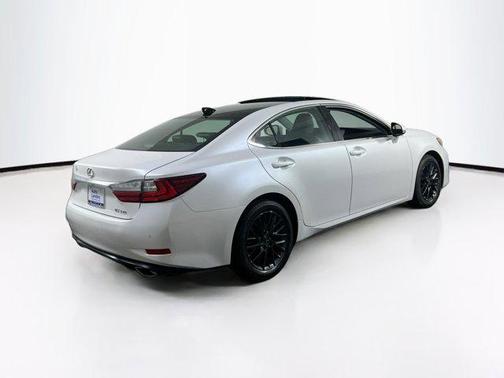 Eminent White Pearl 2018 Lexus ES 350 Base