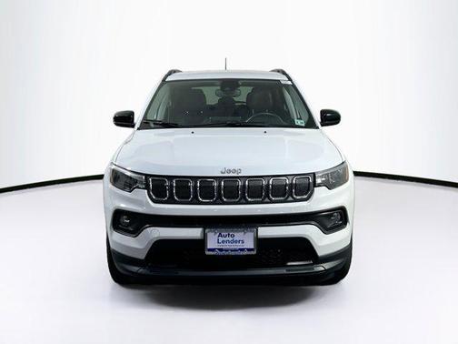 Bright White Clearcoat 2022 Jeep Compass Latitude Lux