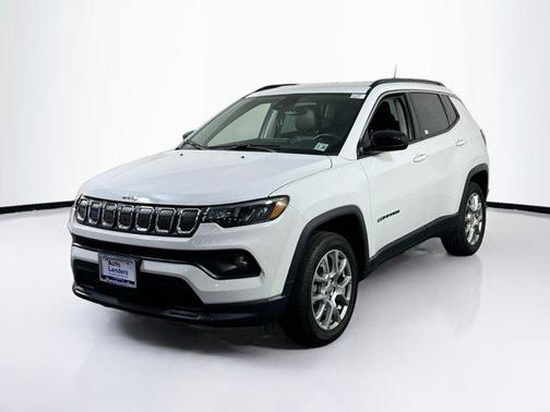 Bright White Clearcoat 2022 Jeep Compass Latitude Lux