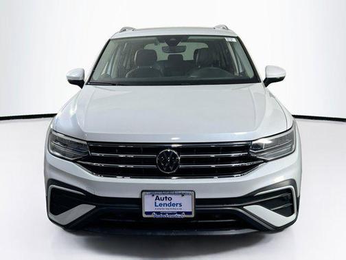 Opal White Pearl 2023 Volkswagen Tiguan 2.0T SE 4MOTION