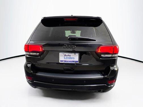 2022 Jeep Grand Cherokee Laredo