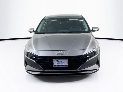 Fluid Metal 2023 Hyundai ELANTRA SEL