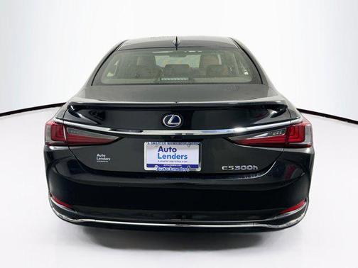 2019 Lexus ES 300h Luxury