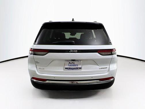 2023 Jeep Grand Cherokee Laredo