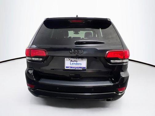 2022 Jeep Grand Cherokee Laredo