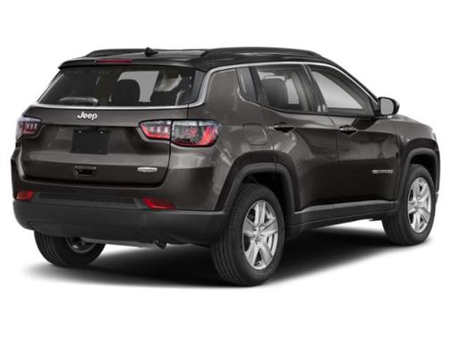 Granite Crystal Metallic Clearcoat 2022 Jeep Compass Latitude