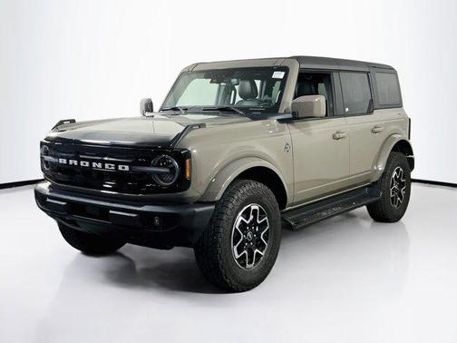 Marsh Gray 2025 Ford Bronco Outer Banks