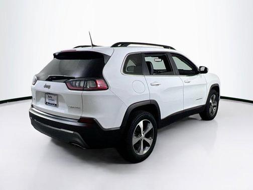 Bright White Clearcoat 2022 Jeep Cherokee Limited
