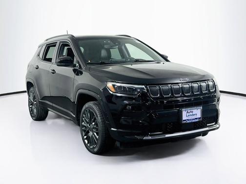 Diamond Black Crystal Pearlcoat 2022 Jeep Compass High Altitude